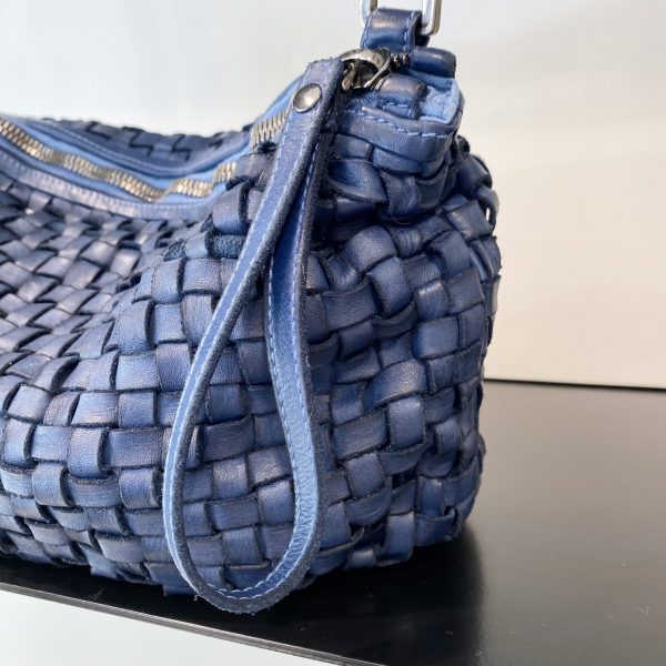 Tangle Blue
