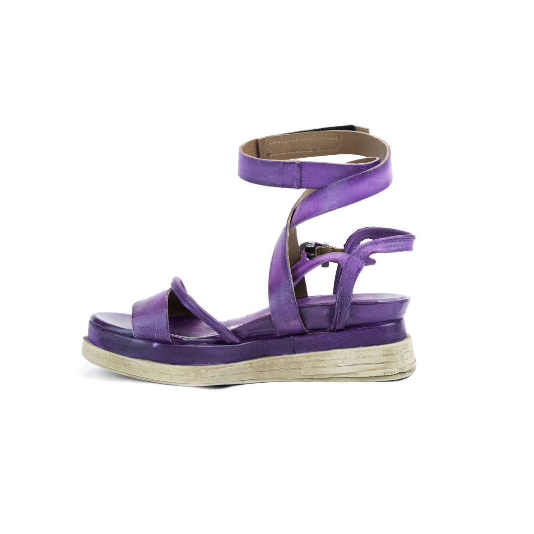 Megan | DIEGO ZORODDU